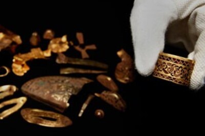 UK man finds Anglo-Saxon treasure on farm