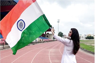 Bollywood Celebs Share Tricolour Posts to Wish Happy Independence Day