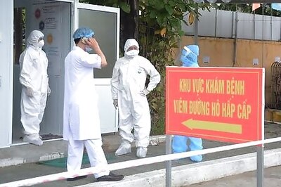 Vietnam PM says risk of widespread COVID-19 infection 'very high'