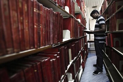 DU Textbook Tells Students to Write Emails as Short as Skirts