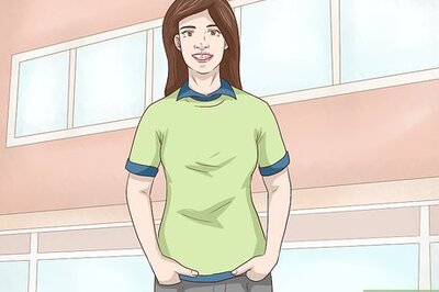 How to Dress Up a T‐Shirt