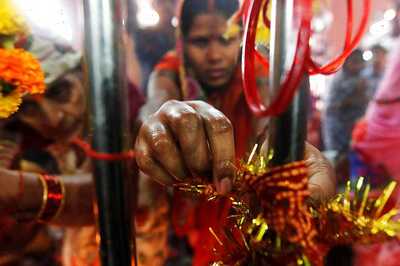 Navaratri 2019: Puja Vidhi to Worship Goddess Shailputri on First Navratra