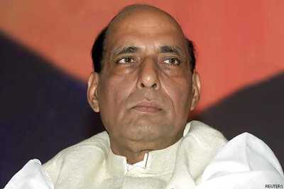 Take Pandits into confidence: Rajnath to Home Min officials