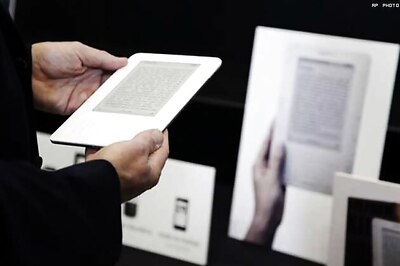 Amazon cuts price of Kindle e-book reader
