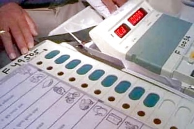 J&K: Poll authority reaches out to deaf, dumb voters in Doda