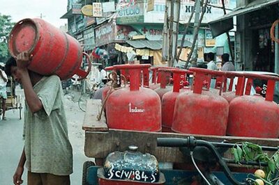 Cabinet clears direct benefit transfer for LPG subsidy