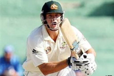 India's butter fingers spill chance to Kotla win | Scorecard