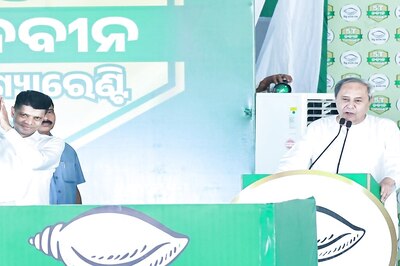 Odisha CM Naveen Patnaik Kicks Off BJD Poll Campaign from Home Turf Hinjili; Promises 'Youth Budget', Making State 'No. 1'