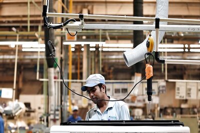 India's Manufacturing Push Fuels Job Market; PF, Health Insurance Top Employee Benefits: Report