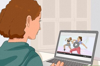 How to Dance at a Party & Look Confident on the Dance Floor