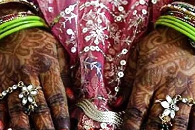 Strange Love Drama Unfolds in UP as Woman Protests Over Unfulfilled Marriage Promise