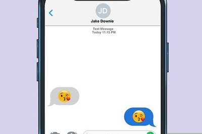 How to Respond to a Kissy Face Emoji