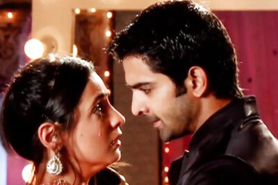 Sanaya Irani Is 'Forever Grateful' As Iss Pyaar Ko Kya Naam Doon Completes 13 Years