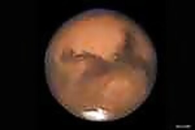 Space pioneer to send 80,000 people to Mars in two decades