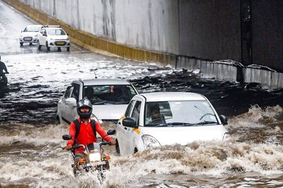 Schools, Colleges Closed in Several Parts of Tamil Nadu Due to Heavy Rains