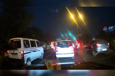 Police Fines Driver Rs 5,000 for Jumping Red Light in Delhi, Dashcam Saves Him- Watch Video