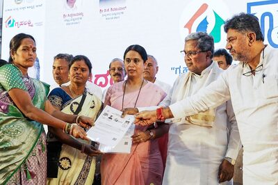 K'taka Govt's Gruha Lakshmi Scheme A Hit With Over 60L Applications in 6 Days