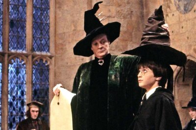 Daniel Radcliffe Remembers Harry Potter Co-Star Maggie Smith's 'Fierce Intellect'