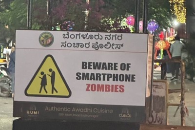 Bengaluru's Warning Against Smartphone 'Zombies' is Wake-up Call We Needed