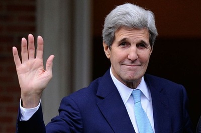 Kerry Arrives in Bangladesh Amid Wave of Attacks on Minorities