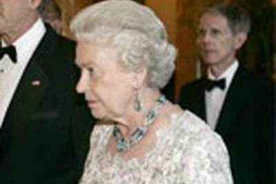 You tube: Queen was angry at Italian Prime Minister