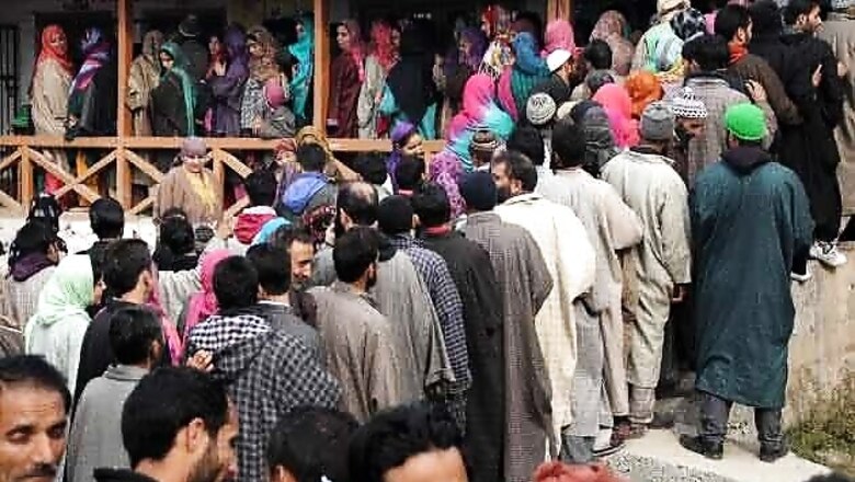 J&K: Ignoring boycott call, freezing weather, over 70 pc voters come out in the first phase of polls