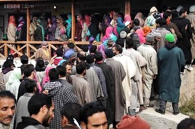 J&K: Ignoring boycott call, freezing weather, over 70 pc voters come out in the first phase of polls