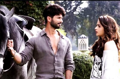 Shahid Kapoor and Alia Bhatt to perform live at the first song launch of 'Shaandaar'