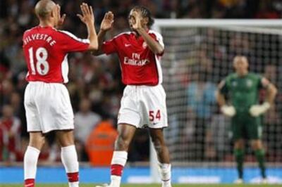 Carlos Vela inspires Arsenal to victory