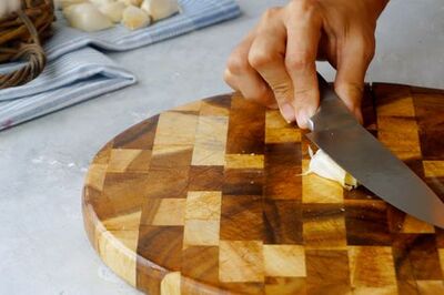 How to Caramelize Garlic