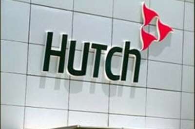 Rel to raise $1bn, bid for Hutch-Essar