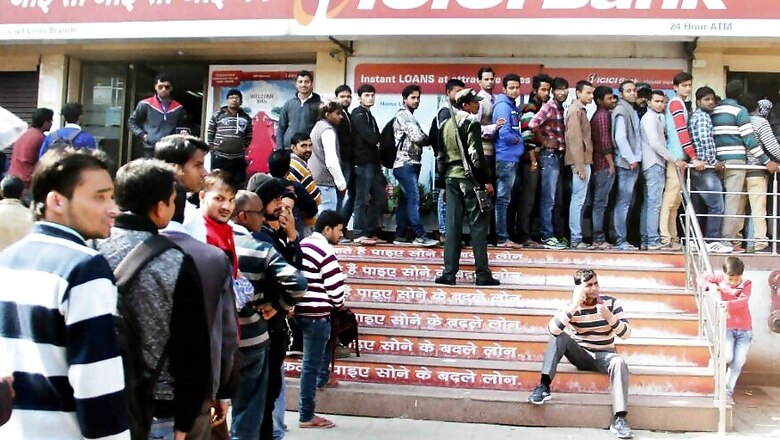 Govt Asks Banks to Obtain PAN from Account Holders to Catch Tax Evaders