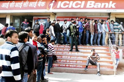 Govt Asks Banks to Obtain PAN from Account Holders to Catch Tax Evaders