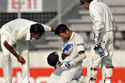 Dravid breaks jaw, in doubt for SA series