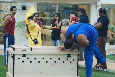 Dolly's dramatic entry in Bigg Boss' house
