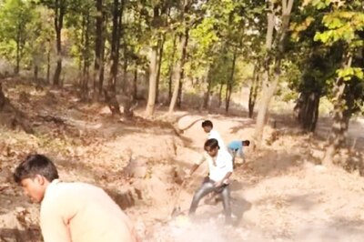 Jharkhand: Bokaro Village Youths Build 5-KM Road After Appeals to PM Go Unheard