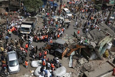 Jamiat Delegation Meets Police Officials, Expresses Concern Over Arrest of 'Innocent People'