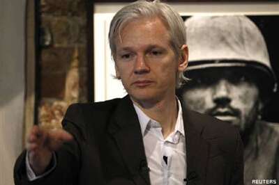 Assange denied laptop, internet in jail: report