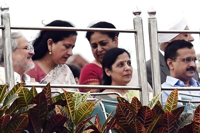 Is LG the Boss of Delhi? SC to Hear AAP Govt's Pleas on Sept 9