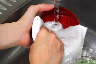 How to Clean Japanese Lacquerware