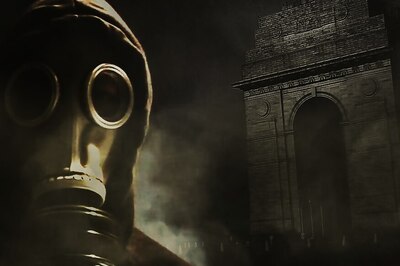 Delhi's Besmogged Soul Despairs in Darkness at Noon