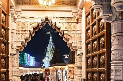 Not an Old Temple Town, Kashi is an Eternal City of Light. No Invasion Could Kill Its Spirit