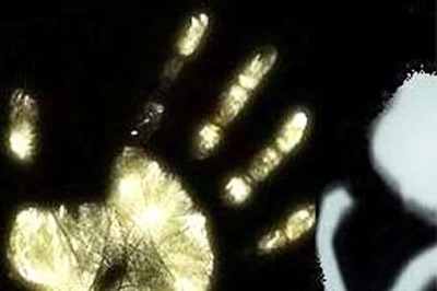 Thane: Girl jumps out of auto to escape molesters