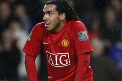 Tevez offered new Manchester United deal: Report