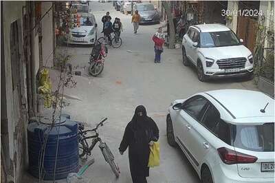 Wore Burqa, Broke Into Own Home: Delhi Woman Robs Jewellery Meant For Sister's Wedding; Here Why