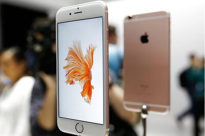 Benchmark tests show the latest Apple iPhone 6s as powerful as the Retina MacBook