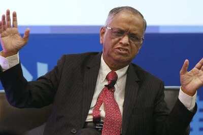 Narayana Murthy asks Senior Executives to Take Pay Cuts to Stop IT Layoffs