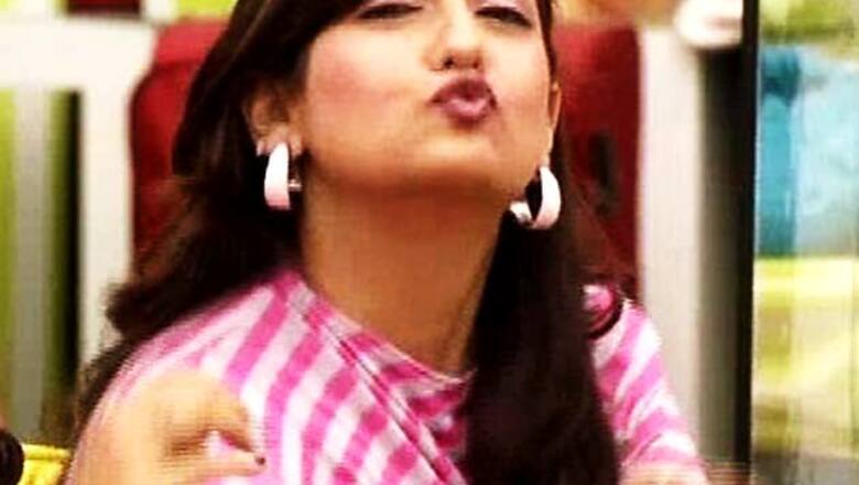 TV actress Juhi Parmar wins 'Bigg Boss 5'