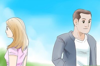How to Deal With Your Girlfriend Ignoring You