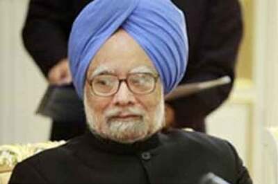 PM, Wen Jiabao discuss stapled visa row